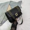 Bolso Cruzado para Mujer Bolso de Cadena de Hombro Acolchado Versátil de Alta Gama Nuevo para 2025 Bolso Cuadrado Pequeño para Estudiante Universitaria