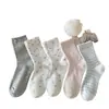 Calcetines Estilo Primavera Verano para Mujer Hilo de Algodón Puro Calcetines de Media Pantorrilla para Señora Cuatro Estaciones Nuevo Más Vendido Calcetines Blancos Apilados Estilo ins