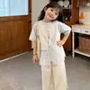 Conjunto de Tres Piezas de Moda y Elegante para Niñas con Pantalones con Adorno de Encaje, Atuendo Versátil de Verano Estilo Coreano para Niños Mayores, Dulce Ropa Nueva de Verano
