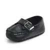 Nuevos Zapatos al por Mayor de Comercio Exterior para Bebés y Niños Pequeños Zapatos de Cuero para Bebés D0323