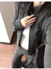 Chamarra sudadera gris a rayas de corte slim, conjunto de atuendo estilo coreano para principios de otoño para mujer, un conjunto completo de otoño e invierno estilo old money