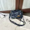 Bolso de Mezclilla Estilo Retro Americano para Mujer 2026 Nuevo Casual Versátil Deportes Viaje Teléfono Móvil Cruzado Pequeño Cuadrado Moderno