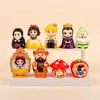 Príncipe y Princesa que Brillan en la Oscuridad Lindo Colgante para Accesorios DIY Juguete Giratorio Muñeca Decoración de Escritorio Figura de Juguete de Moda