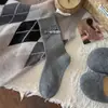 Novas meias femininas de outono e inverno com laços grandes, meias caneladas de cor sólida até o meio da panturrilha, sem costura e versáteis, meias cinzas estilo coreano