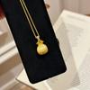 Collar con colgante de bolsa de la fortuna pequeña, estilo chino, con diamantes cepillados, de oro y arena antigua, de lujo, con filigrana, para mujer