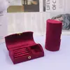 Caixa de Armazenamento Portátil Simples Mini de Veludo com Tampa Arqueada para Anéis, Brincos, Joias e Pequenos Acessórios