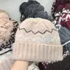 Nuevo Gorro de Punto Estilo Coreano Estilo Fair Isle para Mujer en Otoño e Invierno, Cálido y Protector de Orejas, Resistente al Frío y que Favorece el Rostro, Gorro Pequeño de Lana
