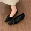 Sapatos de Salto Anabela Elegantes de Camurça Bico Fino Femininos 2026 Primavera/Outono Salto Alto Laço Sapatos para o Dia a Dia/Noite