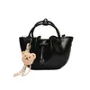 Bolso Cubo Portátil Estilo Coreano para Mujer 2025 Nuevo de Moda Simple Versátil Bolso de Hombro Único Cruzado Bolso Cubo de Nicho