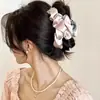 Pinza de Tiburón de Tela Plisada Burbuja Floral Azul y Blanca para la Parte Trasera de la Cabeza, Pinza para el Cabello para Mostrar Volumen Capilar, Pinza Fresca para Media Coleta
