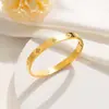 Pulseiras da Série Aço Titânio Não Desbota para Mulheres, Design de Fecho Moderno, Joias Populares de Celebridades da Internet, Joias Transfronteiriças Exquisitas Incrustadas com Diamantes Atacado