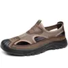 Sandalias Zapatos de Playa para Hombre 2026 Verano Cuero Genuino Huecos Transpirables Malla Tejido Volador Zapatos para Hombre Punta Cerrada Suela Suave Zuecos