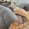 Juego de Cama de Terciopelo de Leche de Cuatro Piezas Otoño e Invierno Engrosado y Cálido Nuevo 2025 Terciopelo de Coral Juego de Cama de Tres Piezas Sábanas Funda Nórdica