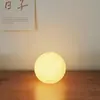 Lámpara de noche de luna moderna y linda para niñas, adecuada para el Festival del Medio Otoño, un regalo práctico para una novia en su cumpleaños, disponible para venta al por mayor transfronteriza
