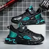 Novos Sapatos Impermeáveis de Couro para Meninos 2026 Outono/Inverno Sapatos Individuais Estilo Coreano Infantil Calçados Esportivos Casuais Tênis para Corrida de Estudante