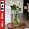 Vaso hidropônico para tulipa inclui um cesto de plantio e é projetado para cultivo em água, não danifica o sistema radicular e permite trocas de água fáceis.