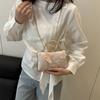 Bolsa doce da moda feminina 2025 nova bolsa de ombro de corrente mensageiro bolsa caixa estilo estrangeiro para viagem comércio exterior