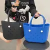 Moda Europeia e Americana Bolsa de Furos Impermeável EVA Feminina de Verão Cor Sólida Bolsa de Armazenamento de Grande Capacidade Bolsa de Mão Grande de Praia