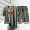 Roupa Esportiva Casual da Moda Masculina Secagem Rápida Tamanho Grande Conjunto de Duas Peças Verão Seda de Gelo Camiseta Shorts Venda Direta da Fábrica