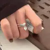 Anel de Coração Brilhante Simples Estilo Ins Feminino Design de Nicho Versátil Empilhável Aberto Ajustável Anel de Dedo Indicador de Celebridade da Internet