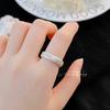 Anillo de margaritas estilo palacio con textura de tela italiana tallada en oro cepillado para mujer, diseño de nicho, anillo de cola simple.
