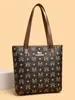 Bolso Tote de Lujo Ligero para Mujer 2025 Nuevo Otoño Gran Capacidad Bolso para Madre de Mediana Edad Bolso de Hombro Estampado para Viajes y Compras