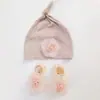 Gorro de Bebé Primavera y Otoño Animales de Dibujos Animados Estilo Occidental con Visera Gorro Fetal para Recién Nacidos Juego de Calcetines