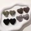 Color Maillard Felpa Cálida Botón de Corazón Accesorios Hebilla de Bolso DIY Accesorios para Funda de Teléfono Móvil Ropa Joyería Accesorios Venta al por Mayor