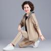Traje Esportivo de Outono para Mãe de Meia-Idade Estilo Estrangeiro Mulheres de 40-50 Anos Moda Feminina Casaco Tamanho Plus Casual Conjunto de Três Peças