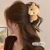 Presilha de cabelo estilo vintage que não danifica os fios, na cor café com toque de luxo, presilha de tubarão de pelúcia, acessório de cabelo fofo e doce para penteados presos.