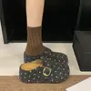 Nuevos mocasines casuales de suela gruesa estilo francés versátiles de otoño, cómodos zapatos slip-on de suela gruesa con hebilla de lunares, estilo Birkenstock