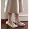 Zapatos de tacón bajo poco profundos de punta redonda con lazo estilo francés para mujer, nuevo modelo primavera 2026, tacón fino, delicados y elegantes, adecuados para ir al trabajo, zapatos de tacón alto