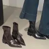 Diseño Corto 2025 Estilo Otoño e Invierno de Nicho Estilo Nuevo Tacón Grueso Botines Delgados Tacones Altos Diarios Casuales Punta Fina Botines Cortos