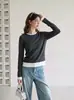 Elegante blusa de tricô com blocos de cores retrô, estilo duas peças falsas, para mulheres, camiseta de manga comprida com gola redonda para o início do outono, para usar em camadas.