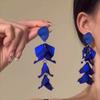 Aretes Largos de Borla de Pétalos Azules Aretes de Lujo Ligero de Alta Gama para Mujer 2024 Nuevo Diseño Nicho Aretes Exagerados