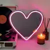Espejo LED de Dibujos Animados Luz de Neón Espejo de Maquillaje Emisor de Luz Decoración Regalo para Niña Espejo de Corazón Luz de Ambiente Luz de Relleno
