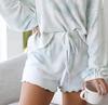 Conjunto Casual de Duas Peças para Casa, Estilo Europeu e Americano, Novo para Primavera e Verão, Conjunto de Casa com Shorts e Manga Longa da Amazon