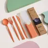 Set de Cubiertos Portátil Transfronterizo, Cuchillo, Tenedor, Cuchara, Palillos, Cubiertos Domésticos para Estudiantes, Caja de Almacenamiento para Cubiertos de Camping al Aire Libre
