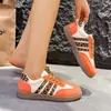Zapatillas Casuales Talla Grande para Mujer para Exportación Verano 2025 Nuevas Planas de Moda Versátiles Estampado de Leopardo Zapatos de Entrenamiento Venta al por Mayor