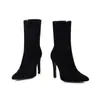 Botas estrangeiras de tamanho grande para outono e inverno, botas femininas de camurça de bico fino e corte baixo, leves com zíper lateral, botas Martin femininas versáteis de cor sólida