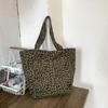 Bolsa Casual de Gran Capacidad para Mujer 2025 Nuevo Ligero Versátil para Viajar al Trabajo Bolso de Hombro Moderno Bolso Tote de Lunares de Este Año
