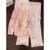 Pijama Feminino 2026 para Primavera e Outono, Manga Longa, Fofo, Casual, Tamanho Plus, Adequado para Usar Fora, Conjunto para Casa, Tamanho Plus, Adequado para Usar Fora