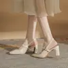 Jin Gang J4703_J6803 Tacón Alto 2025 Nuevo Verano Punta Cuadrada Tacón Grueso Todo Fósforo Trasero Abierto Chanclas para Mujer