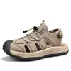 Sandálias Masculinas Fechadas para Uso Externo 2026 Novo Estilo de Verão Sapatos Esportivos para Praia Calçados Esportivos Respiráveis Vazados para Caminhada ao Ar Livre