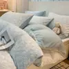 Novo Conjunto de Quatro Peças de Plush com Relevo 3D de Alta Gramatura Leite Fleece Outono e Inverno Espesso Quente Roupa de Cama para Casa