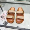 Sandalias Nuevas para Pareja Marca G 2025 con Velcro, Zapatos Individuales Versátiles con Pedrería, Mocasines Romanos de Playa de Suela Gruesa a la Moda