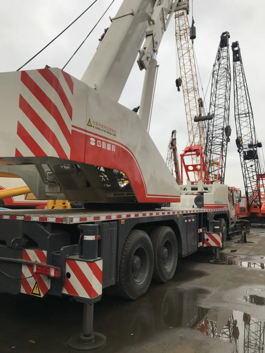 qy70v truck crane (15)