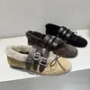 Encuentro de Primera Temporada Estación Europea 2026 Otoño/Invierno Nuevo Estilo Zapatos Cálidos de Felpa Peluda para Mujer Hebilla de Cuero Zapatos Individuales Mocasines