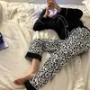 Pijama Feminino Cardigan Casual Solto Estampa de Leopardo Algodão Imitado Primavera e Outono Roupas de Casa Roupas Externas para Dormitório Estudantil