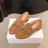 Mocassins Redondos de Couro Camurça de Vaca para Mulheres 2025 Outono Novos Sapatos de Feijão com Solado Plano Franja Casual Versátil Flats para Mulheres